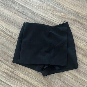 Women's Black Skort